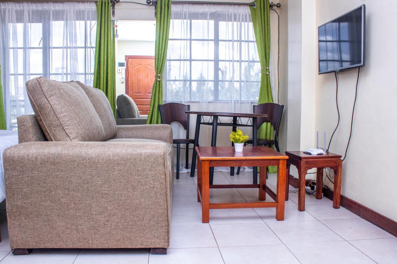 Kasty L Studios And Apartments Ναϊρόμπι Εξωτερικό φωτογραφία